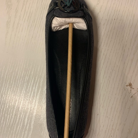 NWT Michael Kors grey charcoal flannel flats size 9.5 - Picture 4 of 5